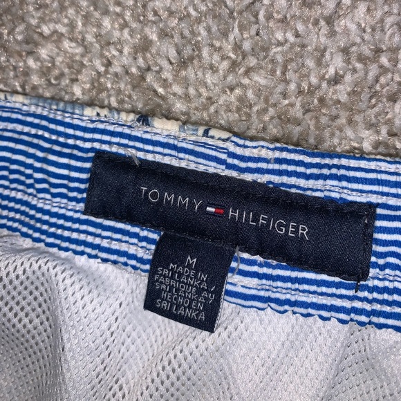 Tommy Hilfiger Blue & White Tropical Swimtrunks size M - Picture 5 of 10